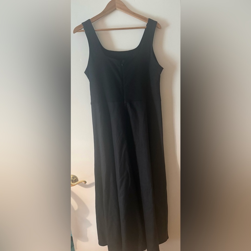 Luxmii Elegant Black Sleeveless Dress
